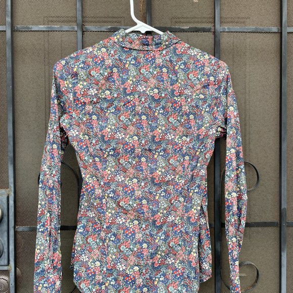 J Crew Liberty Fabrics floral button-down shirt, in Elderberry print - Picture 3 of 5